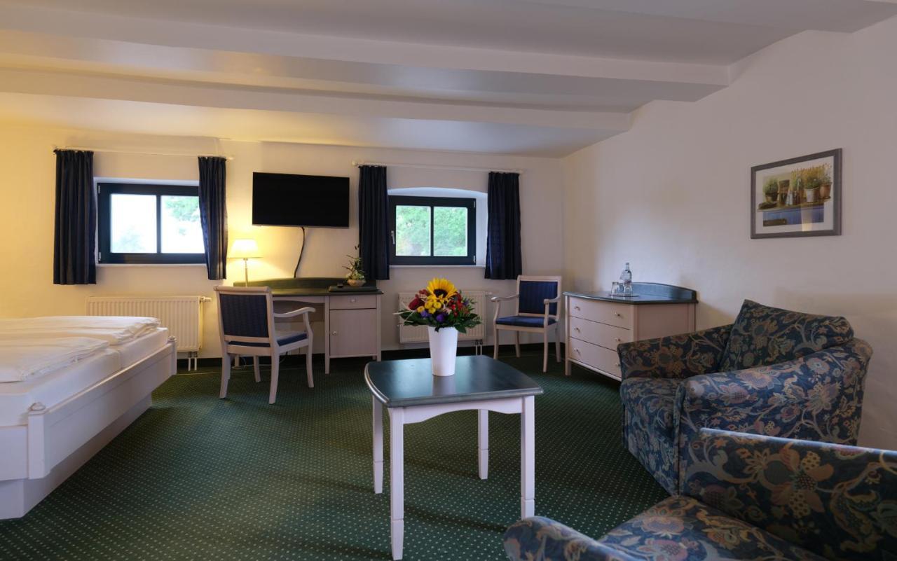 Gutshaus Redewisch Hotel & Restaurant 볼텐하겐 외부 사진
