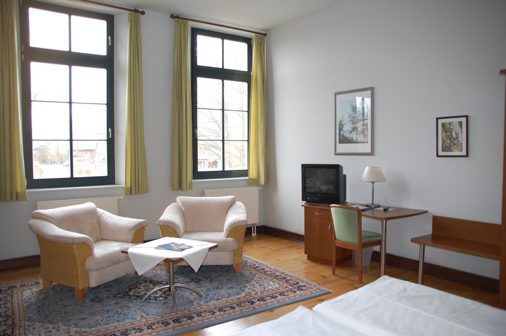 Gutshaus Redewisch Hotel & Restaurant 볼텐하겐 외부 사진
