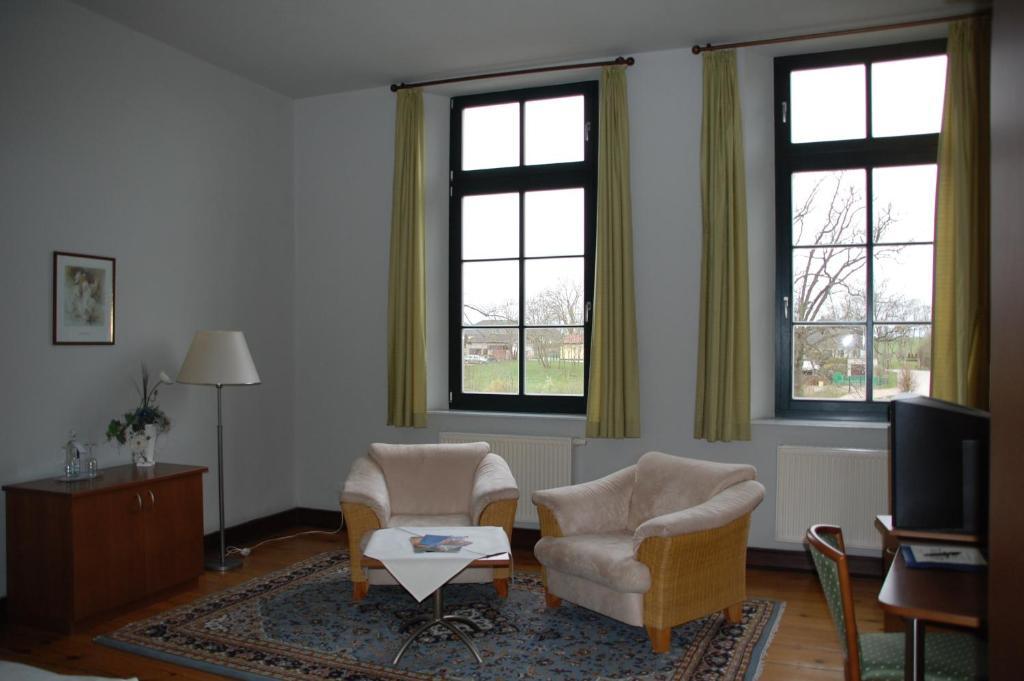 Gutshaus Redewisch Hotel & Restaurant 볼텐하겐 외부 사진